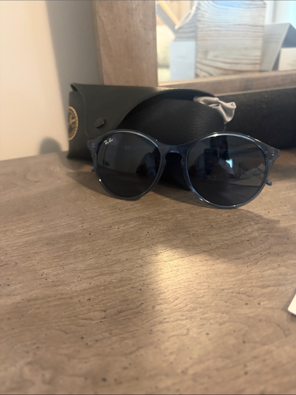 Ray-Ban women’s Navy Frame Sunglasses with Dark Lenses
